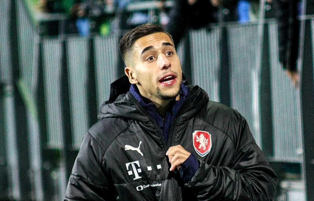 Lingr kvůli reprezentaci opustil USA a přestoupil do polského klubu. Sám přiznal, že by návratu před třemi měsíci nevěřil