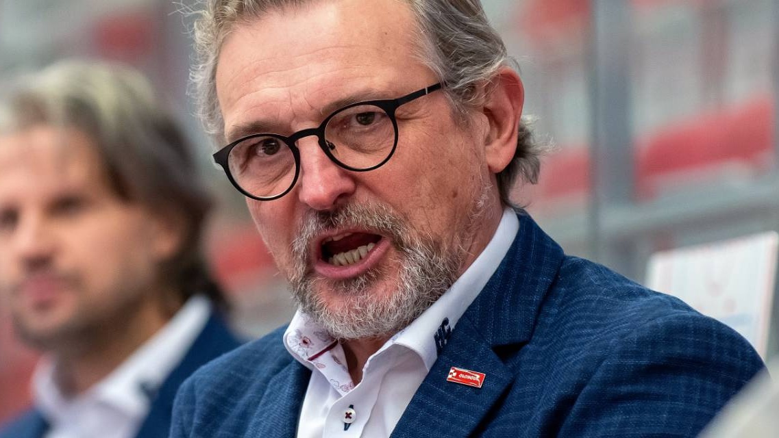 Moták převzal hokejový nároďák a poprvé promluvil o Pastrňákovi. Na záznamy NHL kouká bez zvuku od rána