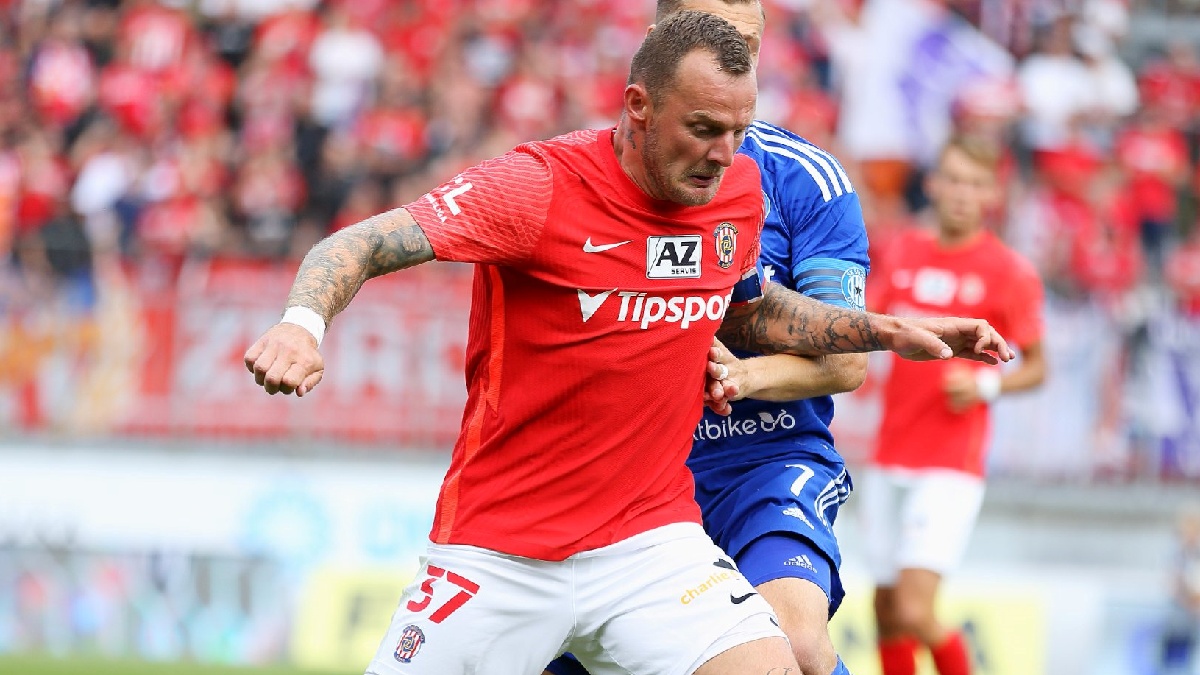 Bývalý útočník Sparty holdoval nočnímu životu, přiznal problémy s pitím