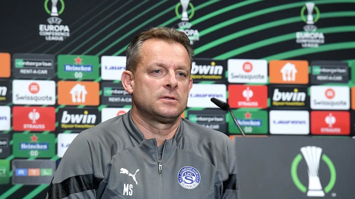 Tlaky ve Zbrojovce. V Brně končí bývalý reprezentant Mareš, pod Svědíkem odehrál jen 138 minut