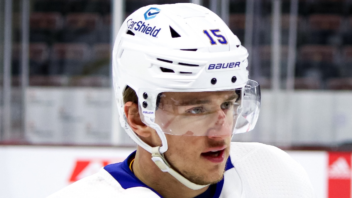 Hokejista Jakub Vrána se oženil s přítelkyní Adélou, která ho podržela během problémů v NHL
