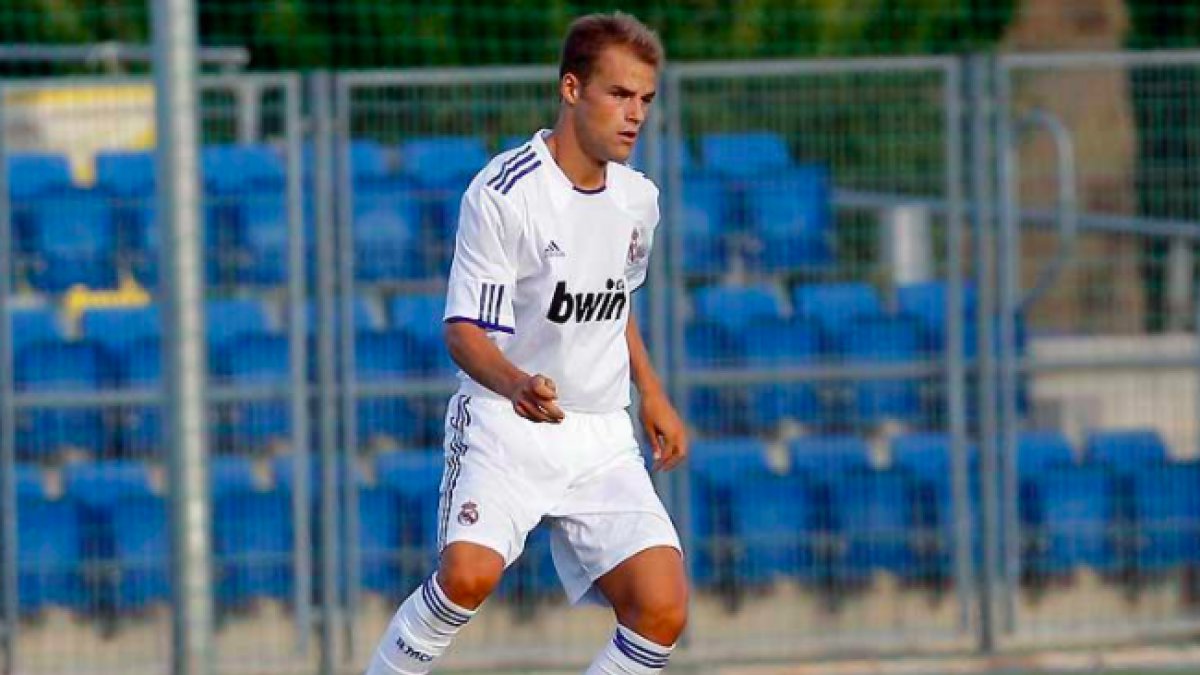 Nejhorší posila v historii Sparty. Obránce přitom přišel z Realu Madrid. Co všechno na Letné způsobil?