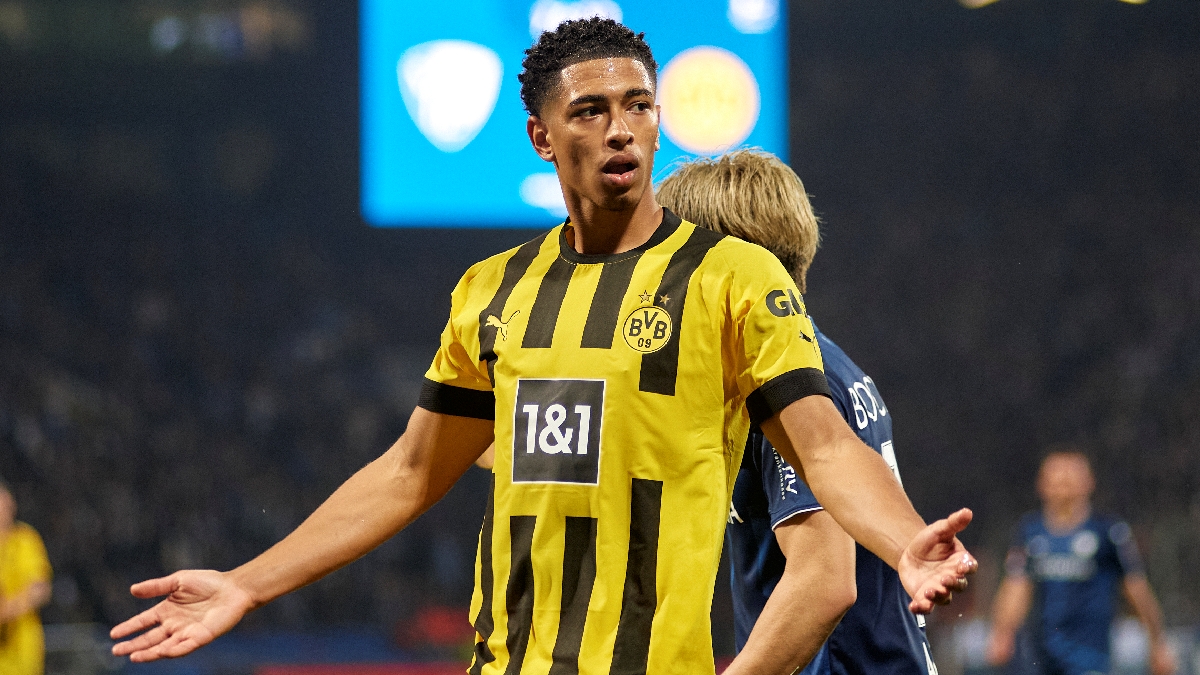 Bellingham nejspíš vidí do budoucnosti. Na střídačce slavil gól, přitom Rashford ještě nevystřelil