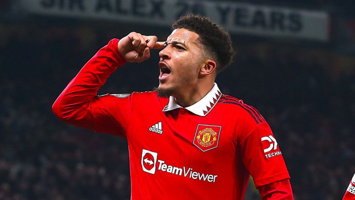 Sancho, Benzema a dalších osm hvězd bez angažmá. Někteří brali miliony eur ročně, dnes o ně kluby nestojí