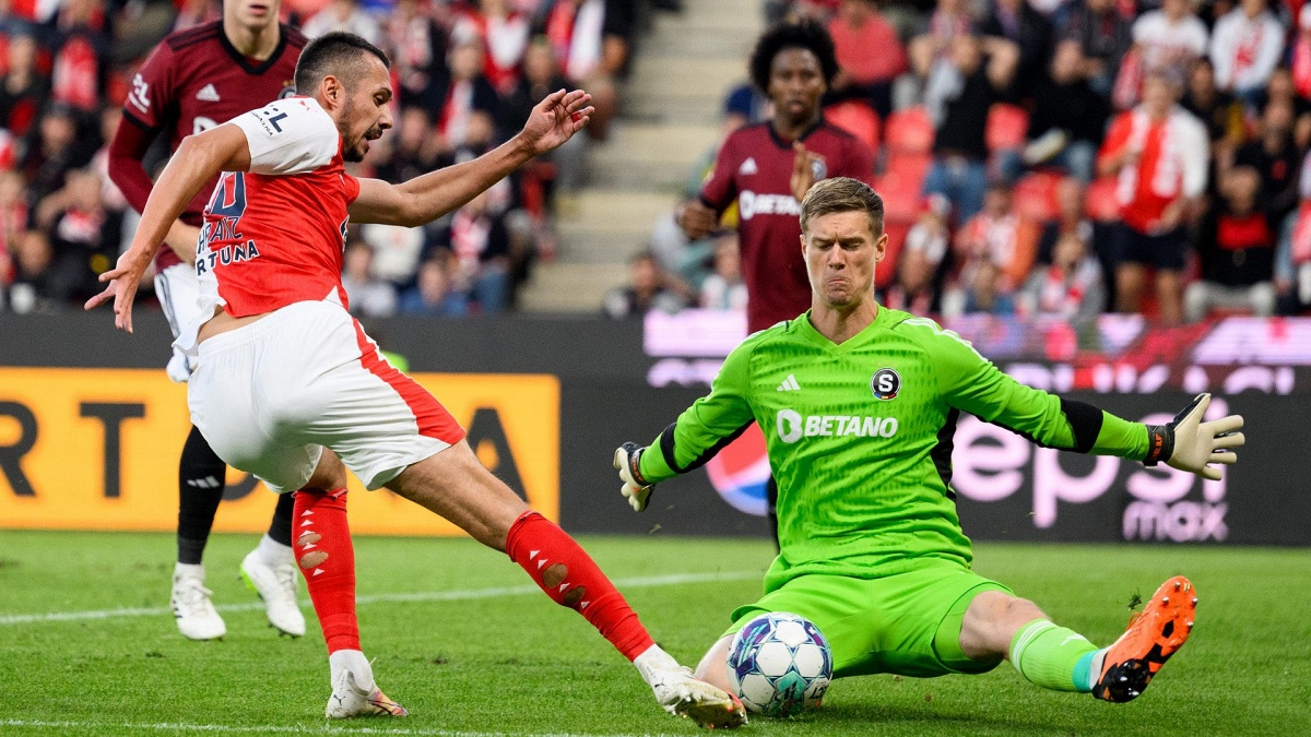Další konec ve Spartě. Vindahl míří až do druhé italské ligy, stále ho ničí atypické zranění