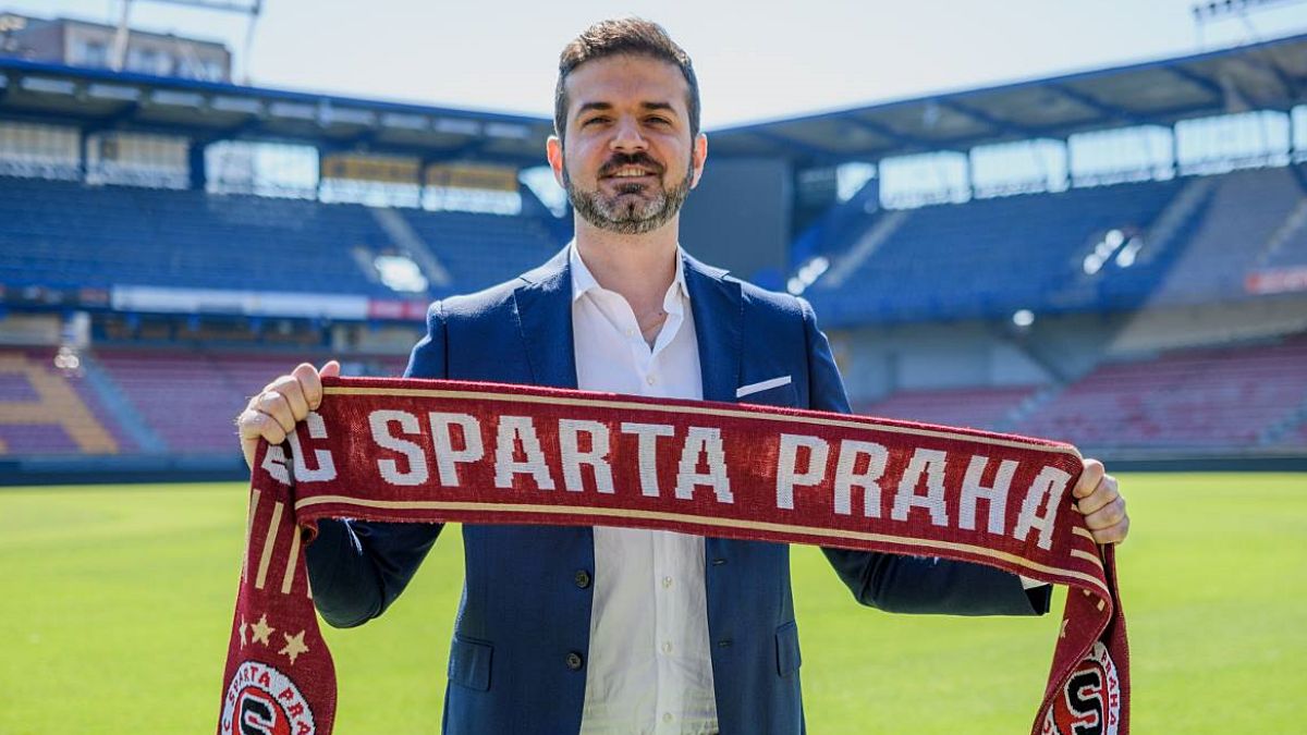 Fotbalovou Spartu pohřbil, v Itálii je za hvězdu. Stramaccioni předvedl hrdinský čin