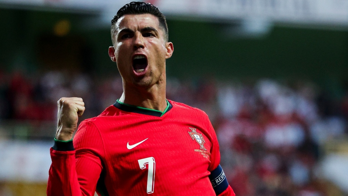 Ronaldo dal v 41 letech první gól v play-off MS. Pak střídal a s Jotovým dresem zadržoval slzy