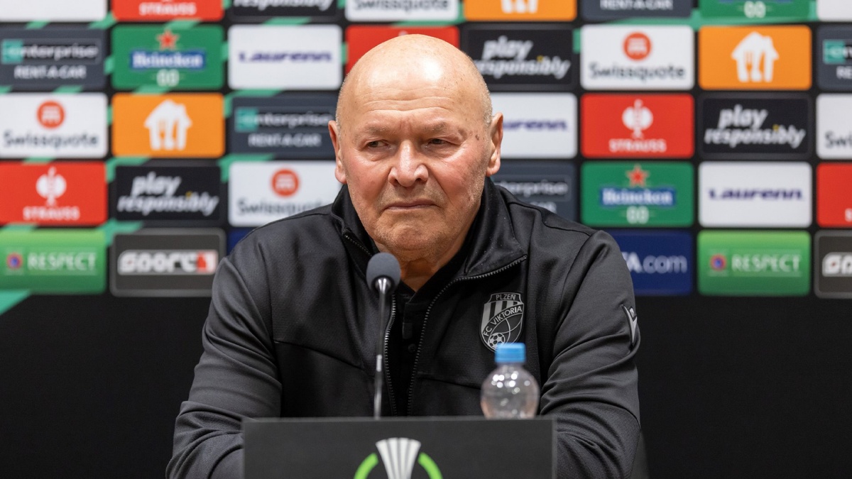 Řez ve fotbalovém nároďáku. Koubek se zbavil hráčů, kteří myslí pouze na sebe