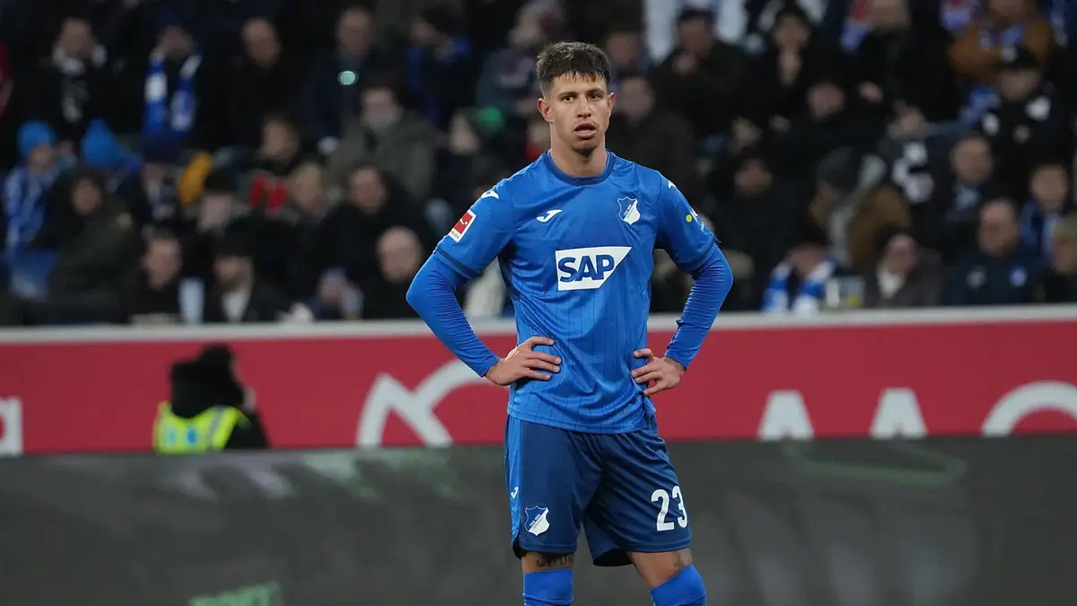 Malá fanynka odmítla podpis Adama Hložka. Český reprezentant z Hoffenheimu bral odmítnutí s humorem