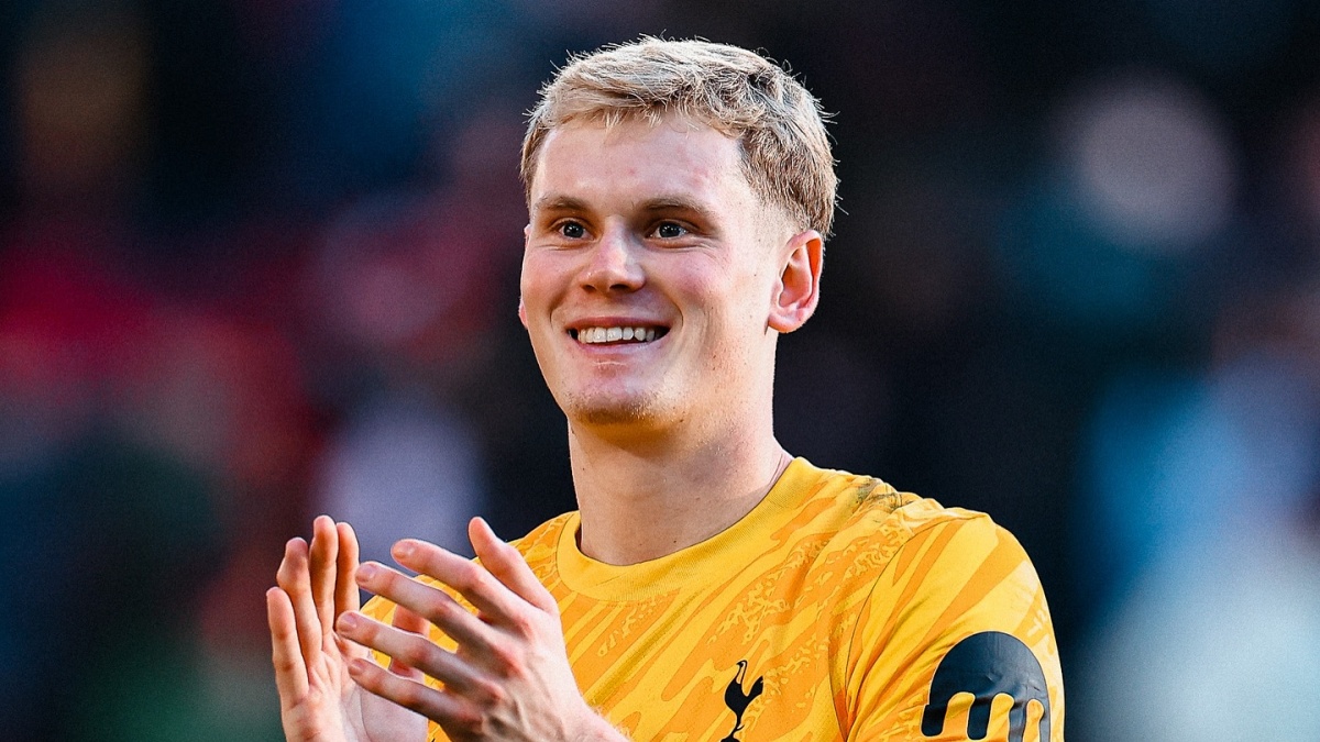 Brankář Kinský dostane v Tottenhamu přidáno. Plat má odpovídat týmové jedničce