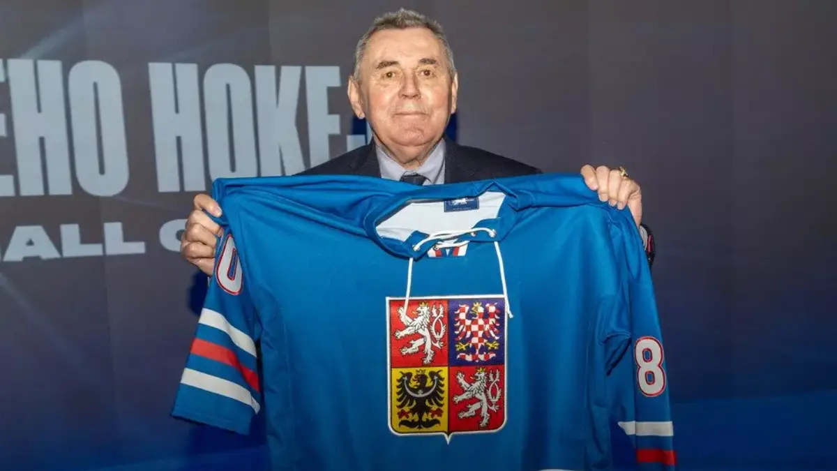 Legendární český hokejista se pustil do Rusů. Dočkal se urážlivé reakce