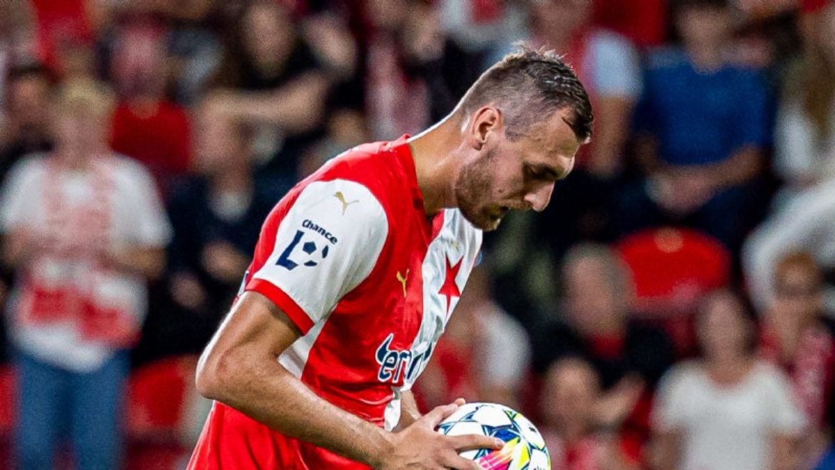 V létě Chorého zachránil, teď mu vzkázal, že je konec. Po dalším zkratu ztratil Tykač s útočníkem Slavie trpělivost