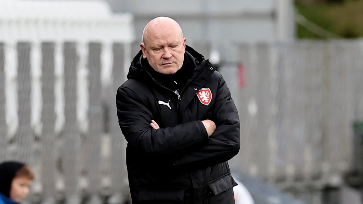 Kouč Hašek po fiasku připustil svůj konec u národního týmu