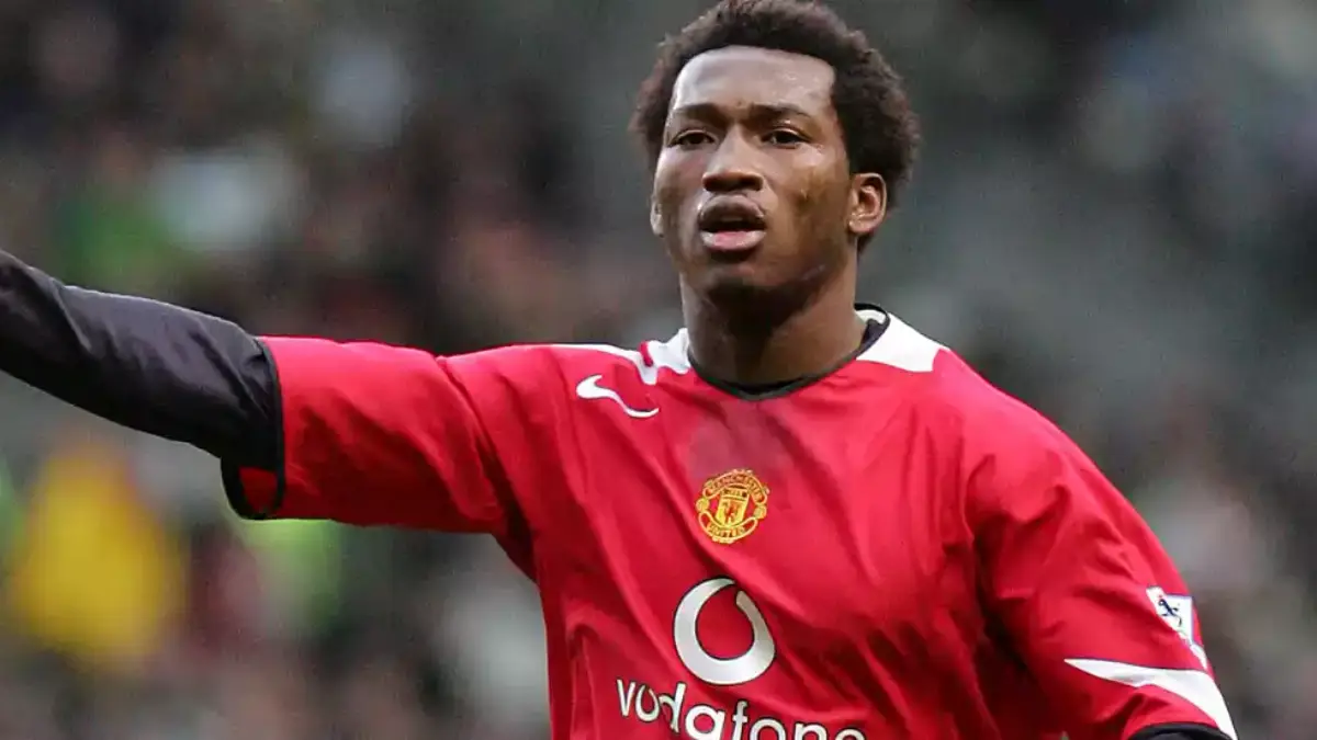 Krach hvězdy Manchesteru United. Dluhy umazával prodejem svých dresů