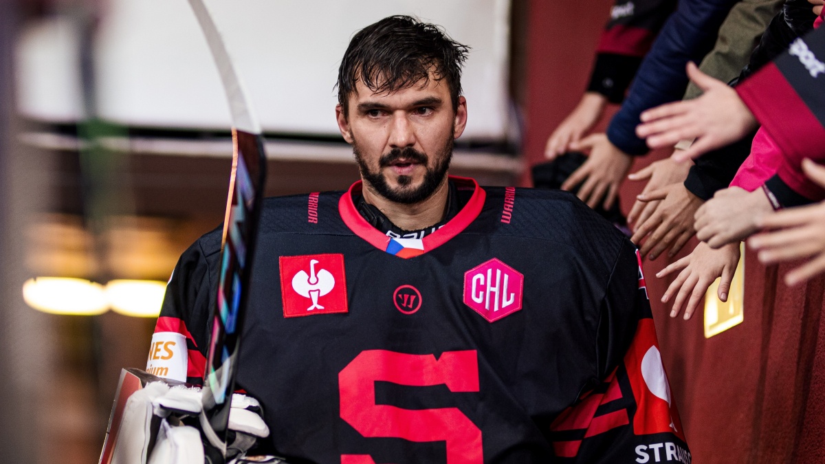 Krutý úděl českého hokejového hrdiny. Se slavným bratrem se vůbec nevídá