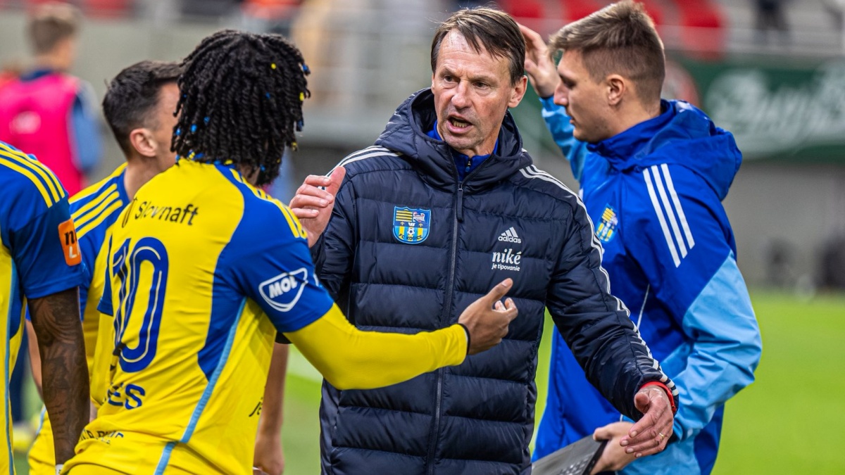 Vyhrocený vyhazov Franze Straky z Košic. Měl porušit smlouvu