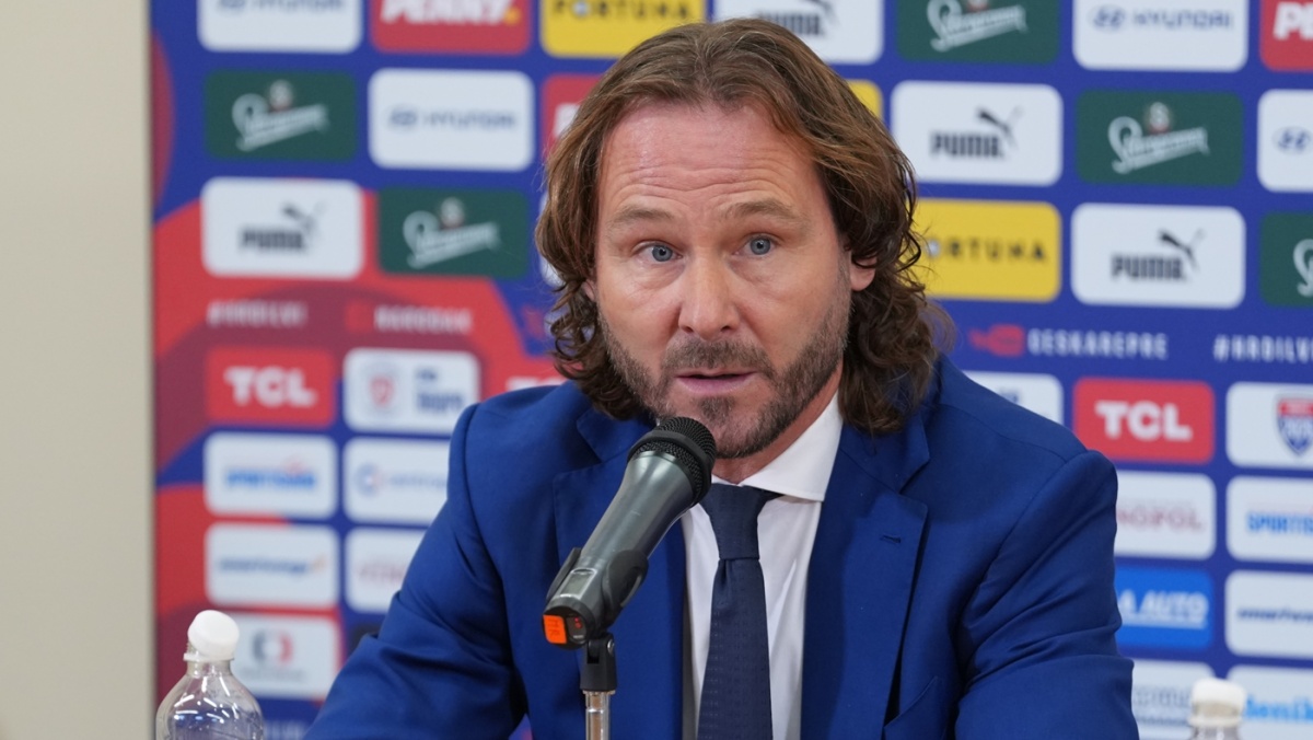 Syn generálního manažera české reprezentace Pavla Nedvěda. Táta mu dohodil byznys