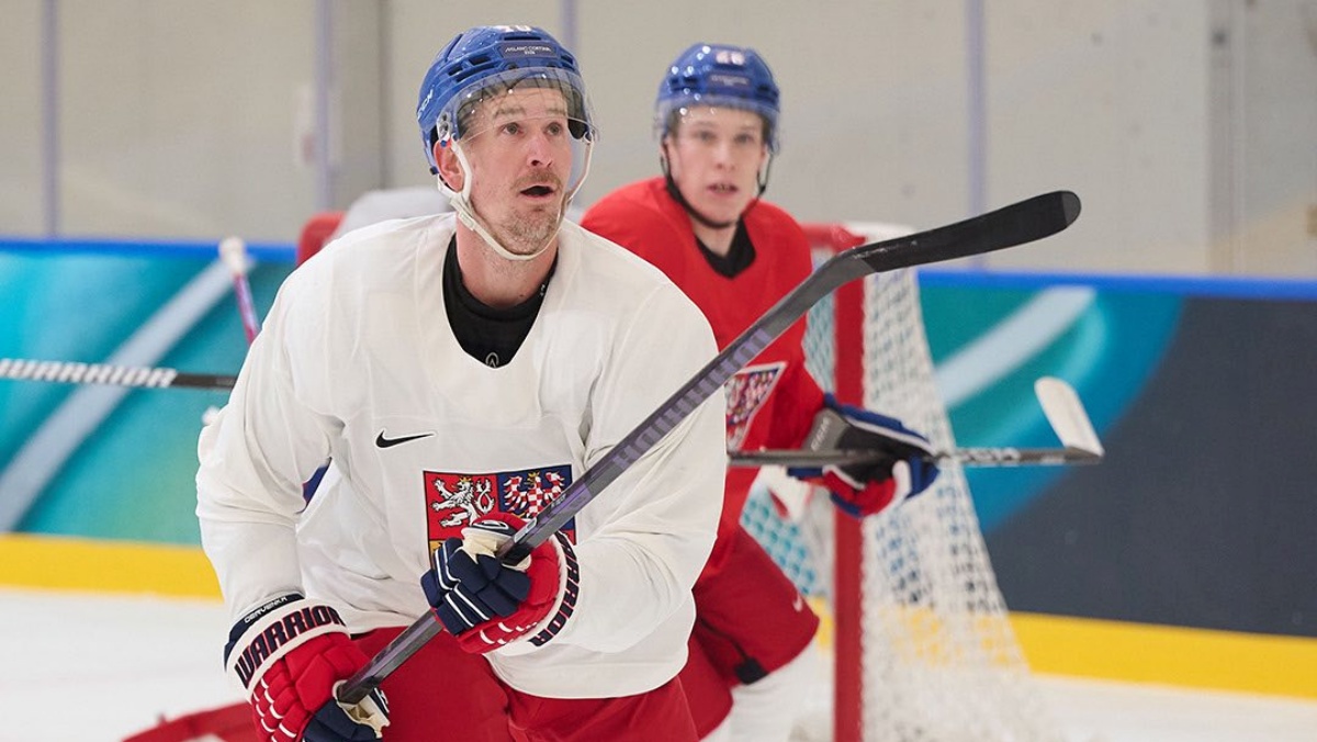 Exmanželka kapitána Červenky. Strastiplný pobyt v dějišti olympijského turnaje