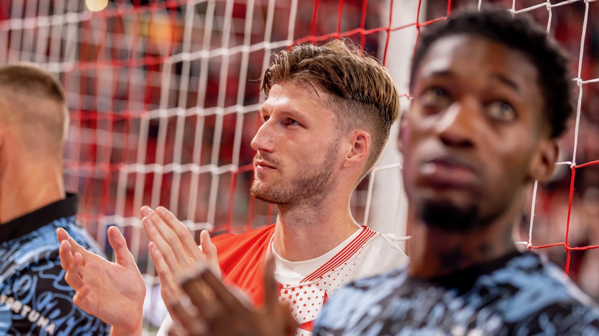 Hvězda z fotbalové Slavie vyžaduje speciální zacházení. Kanonýra čeká boj o místo