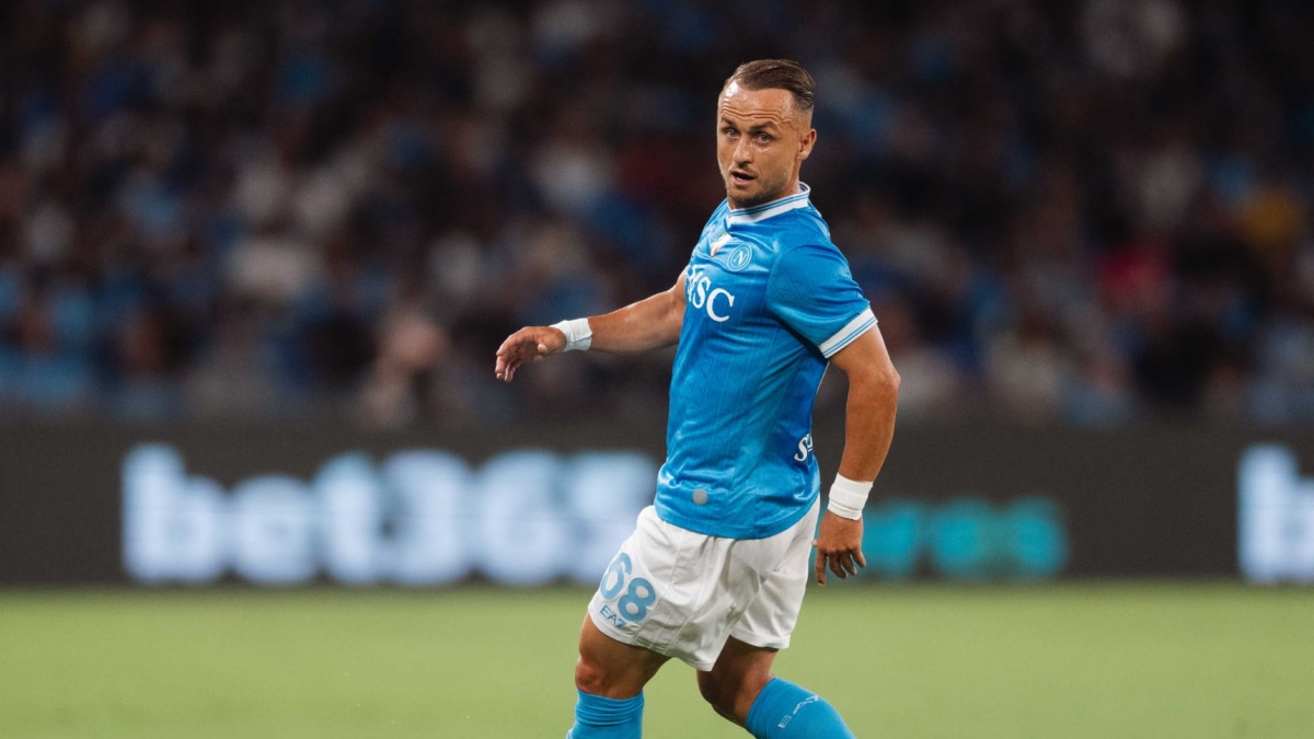 Miss v akci. Přitažlivá partnerka fotbalového reprezentanta září na obrazovkách