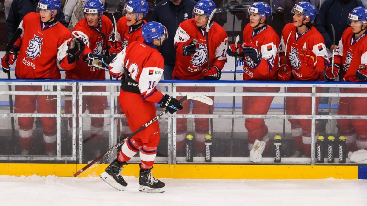 Český hokejový hrdina podepsal v NHL smlouvu za miliony. V minulosti vyjádřil obavy