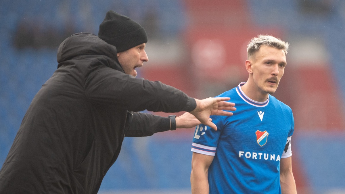 Ostravský fotbal se řítí do propasti. Trenér si vybral obětní beránky
