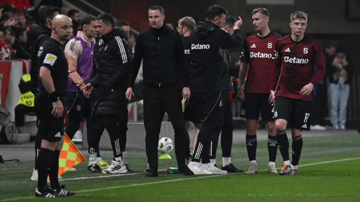 Sparta poslala 12 hráčů na hostování: Většina z nich se na Letnou už nejspíš nevrátí. Ve hře je 194 354 400 Kč