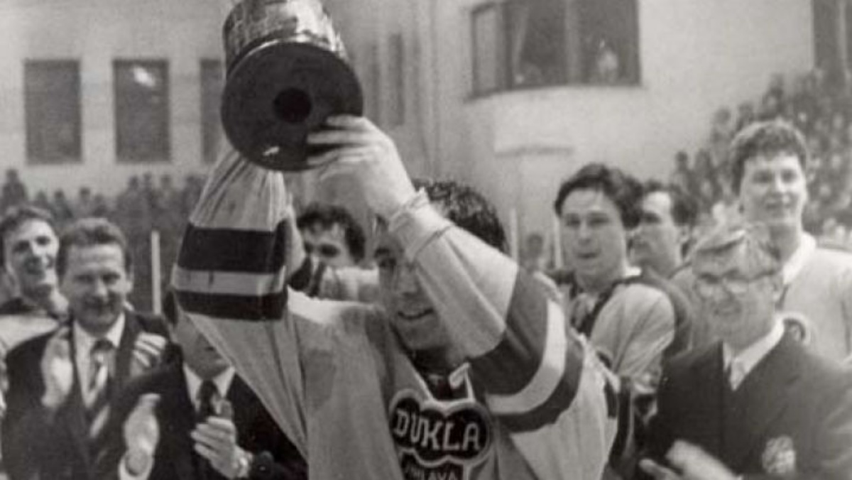 Tragický osud. Mistr hokejové extraligy skončil na vozíku, lidé ho měli za opilce