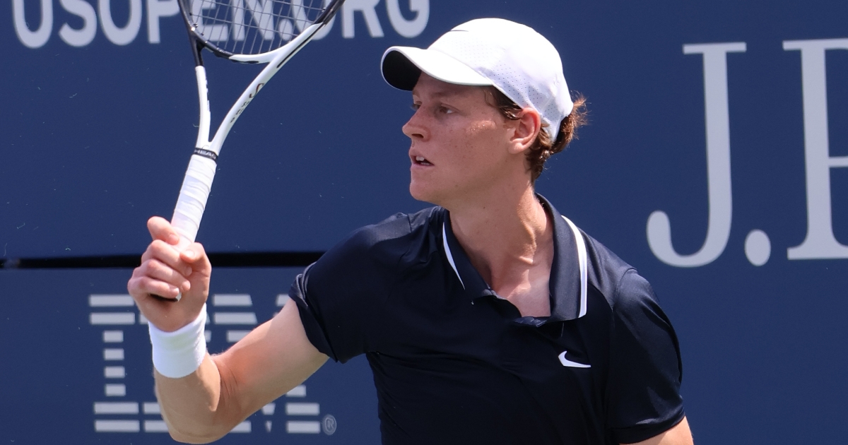 Kolik měsíčně vydělává nejlepší tenista světa? Víc než většina fotbalistů. Podepsal Nike za 3,6 miliardy Kč