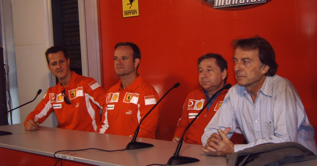 Dvě chyby změnily historii F1: Šéf Ferrari popsal, proč Schumacher nepřidal další tituly