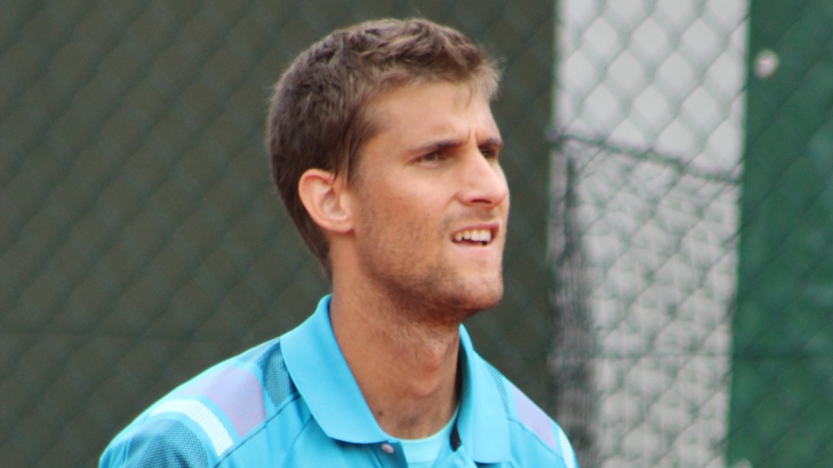 Tenista Kližan randí s o 10 let starší ženou. Jde o vizážistku celebrit, která opustila reprezentačního fotbalistu