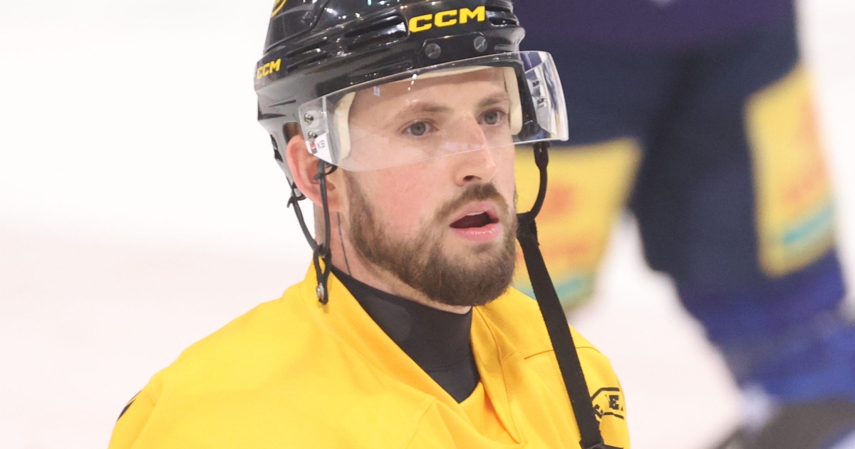 Peklo v kabině extraligového týmu. Po nejhorší třetině sezony přišel v baráži nečekaný kolaps