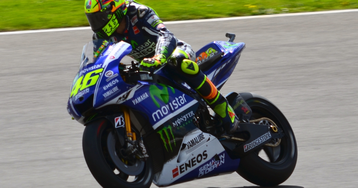 Útěk před policií a zabavená vozidla. Valentino Rossi odhalil historky z divokého období za volantem v 15 letech