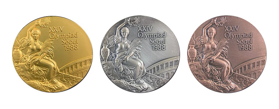 Olympijské medaile se tvrdě vybojovávaly, ale vzpomínky na ně se vytrácejí. Dokažte, že vy patříte k těm, kdo nezapomíná