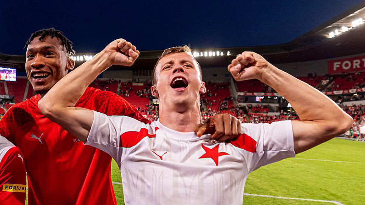 Divoká party mistrů ze Slavie. Vše zdokumentovala Vlčkova partnerka