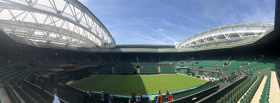 Wimbledon zná každý, ale vítěze plete 8 z 10 lidí. Správná jména k ročníkům dnes přiřadí jen hrstka skalních fanoušků