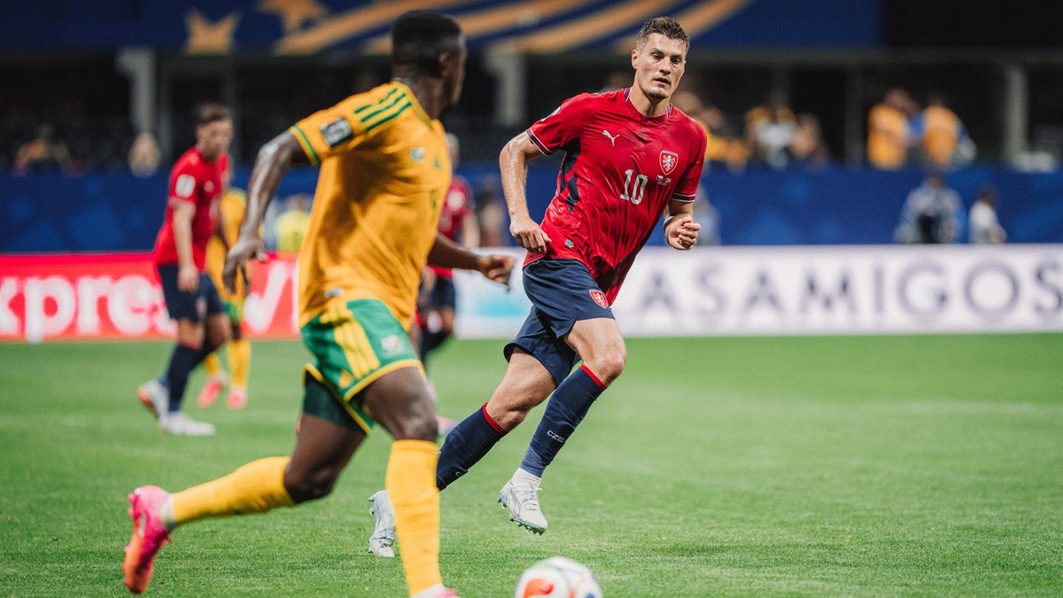 Patrik Schick a lavička náhradníků. Koubek stojí před klíčovým rozhodnutím MS