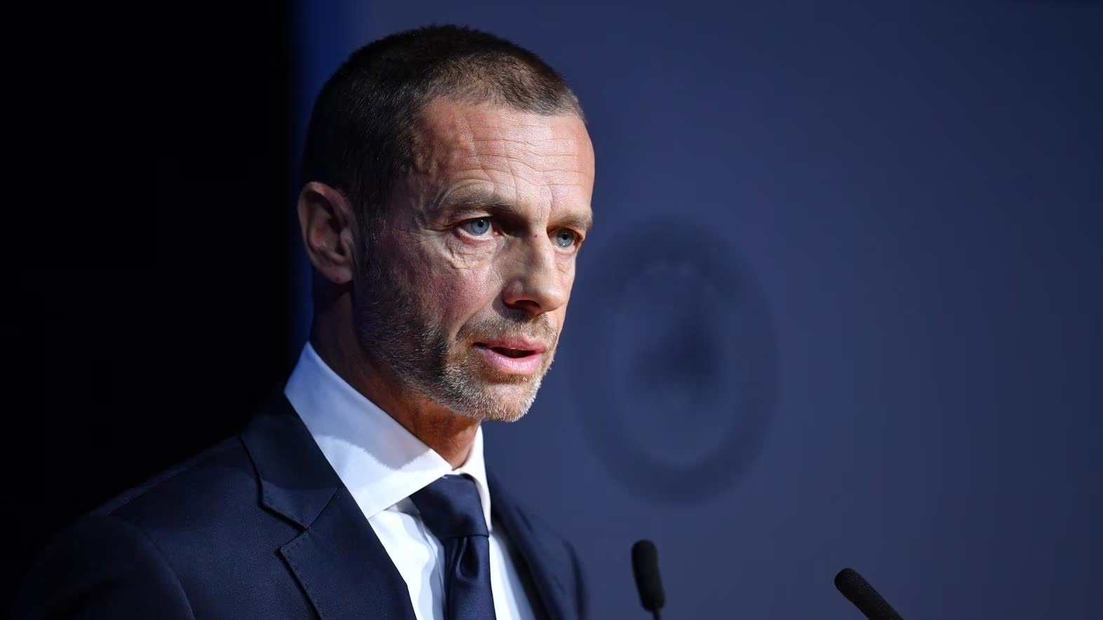 MS se nafouklo na 48 týmů a šéf UEFA mluvil o nudě. Třináct zemí mu poslalo ostrý vzkaz