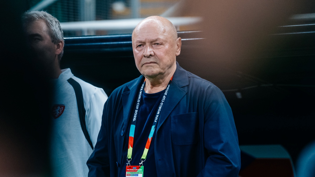 Trenér Koubek se brání narčení: Nikdo hráčům neordinuje, aby dali gól a stáhli se