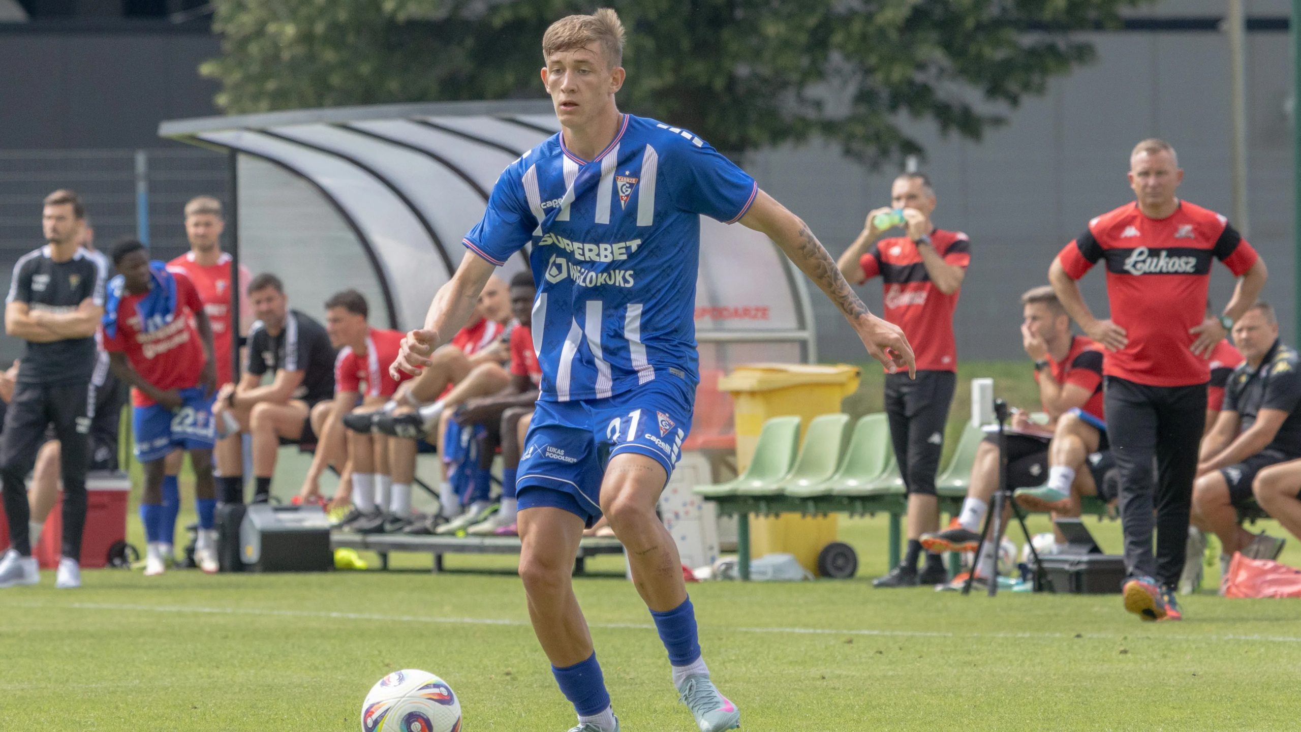 Součkův návrat do Edenu se vzdaluje. Slavia dotahuje příchod Poláka Nowaka, který má být jeho fotbalovější verzí