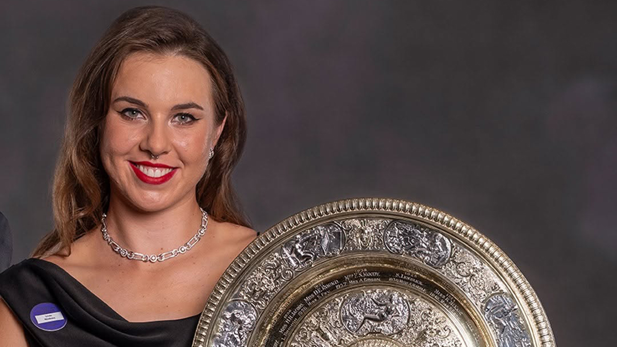 Wimbledonská šampionka Nosková. O talíř ani raketu se nepodělí