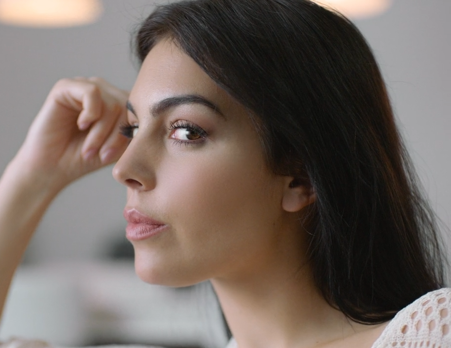 Georgina Rodríguez dorazila do Miami podpořit Ronalda. Na sociální síti se ukázala v plavkách s provokativním popiskem