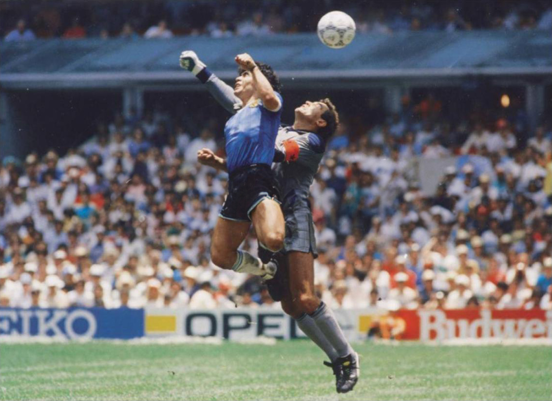 Boží ruka, Beckhamova červená, válečná píseň na tribunách. Anglie a Argentina se na MS utkají v play off poprvé od roku 1998