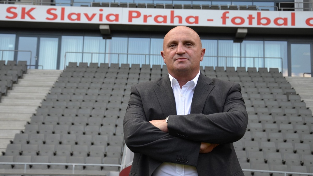 Zlá krev v brněnském Artisu. Bývalý manažer fotbalové reprezentace a Slavie Šeterle dostal padáka