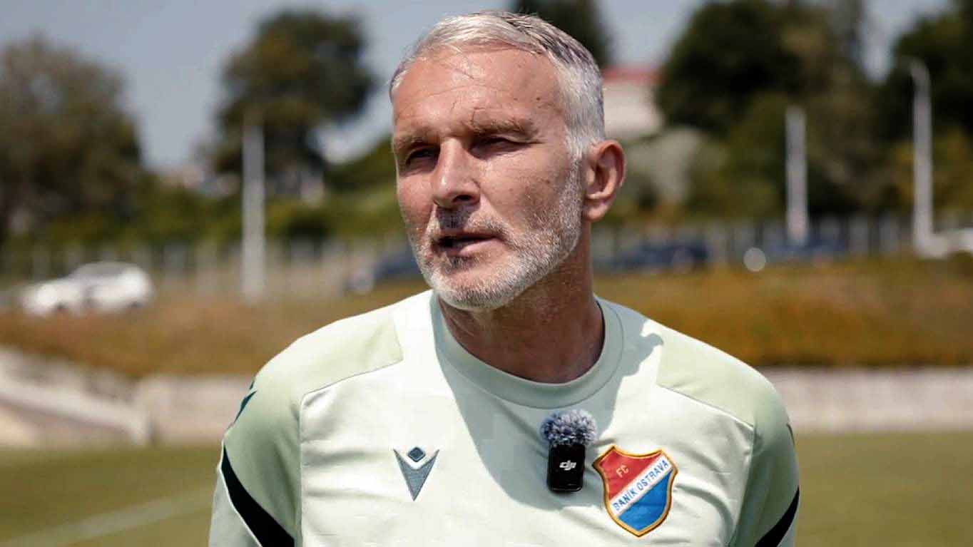 Skuhravý po porážce Baníku použil silná slova o rozhodčím. Spornou červenou kartu spojil s dvojím metrem sudích