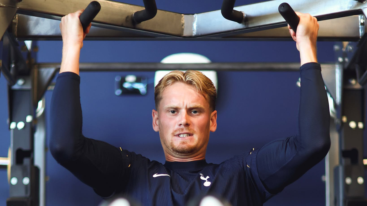 Brankář Kinský dostal nálepku, kterou by si možná nepřál. Nejsebevědomější hráč Premier League