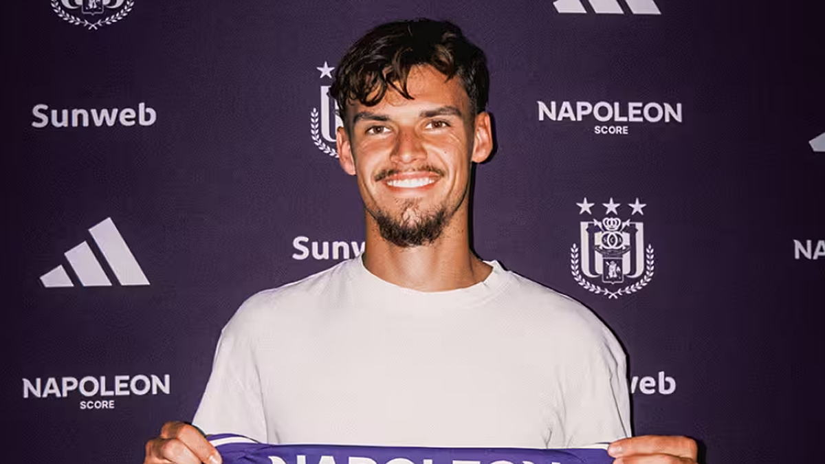 Nový reprezentační kouč Denia má novou hvězdu. Ambros v dresu Anderlechtu zase zazářil