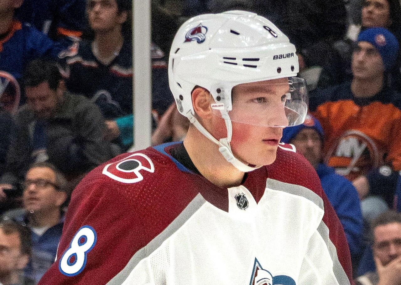 Colorado chce udržet Makara dlouhodobou smlouvou. Její výše by mohla přepsat rekordní kontrakty obránců v NHL