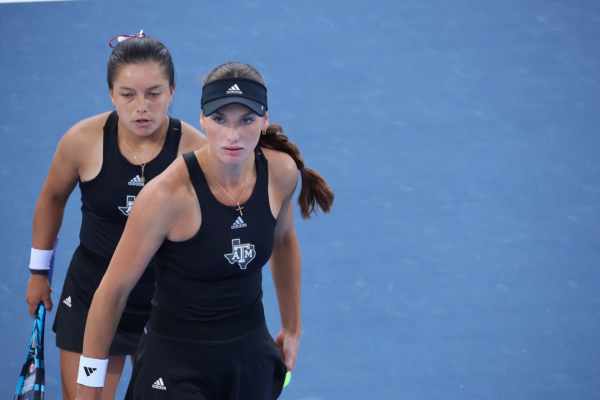 Britská média označila Branstineovou za nejhezčí tenistku Wimbledonu. Na US Open křičela jako posedlá a vyřadila Fruhvirtovou