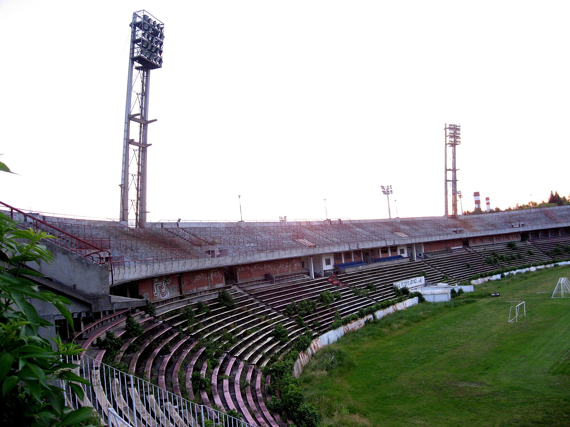 Zbrojovka musí snížit tribuny Za Lužánkami o 9 metrů. Podle ministerstva stadion kazí panorama Brna